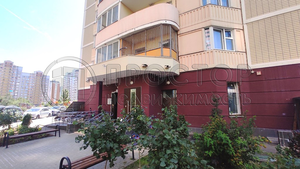 Продам трехкомнатную (3-комн.) квартиру, Новое ш, 5, Дрожжино рп