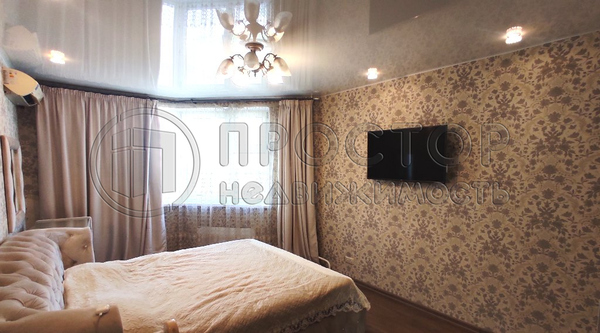Продам трехкомнатную (3-комн.) квартиру, Новое ш, 5, Дрожжино рп