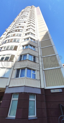 Продам трехкомнатную (3-комн.) квартиру, Новое ш, 5, Дрожжино рп