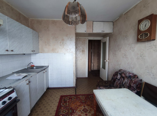 Продам трехкомнатную (3-комн.) квартиру, Дорожная ул, 14, Первомайский п