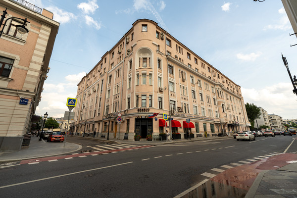 Сдам двухкомнатную (2-комн.) квартиру, Дмитровка Б. ул, 13к9, Москва г