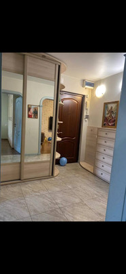 Продам трехкомнатную (3-комн.) квартиру, Зеленый пер, 1, Иркутск г