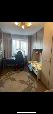 Продам трехкомнатную (3-комн.) квартиру, Зеленый пер, 1, Иркутск г