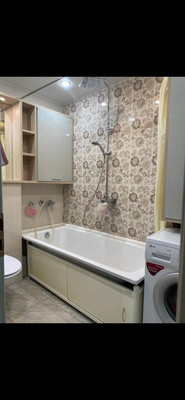 Продам трехкомнатную (3-комн.) квартиру, Зеленый пер, 1, Иркутск г