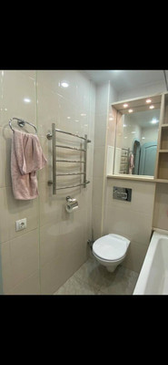 Продам трехкомнатную (3-комн.) квартиру, Зеленый пер, 1, Иркутск г