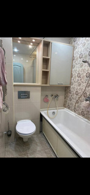 Продам трехкомнатную (3-комн.) квартиру, Зеленый пер, 1, Иркутск г