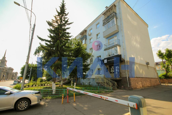 Продам двухкомнатную (2-комн.) квартиру, Дубровинского ул, 62А, Красноярск г
