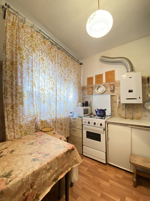 Продам трехкомнатную (3-комн.) квартиру, Мусукаева ул, 24, Нальчик г