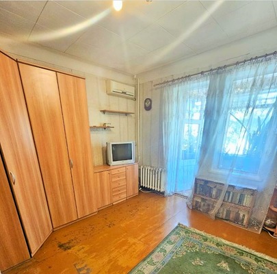 Продам трехкомнатную (3-комн.) квартиру, Погодина ул, 20/4, Ростов-на-Дону г
