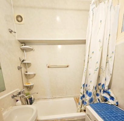 Продам трехкомнатную (3-комн.) квартиру, Погодина ул, 20/4, Ростов-на-Дону г