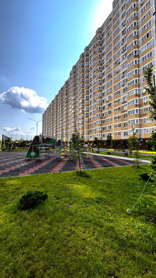 Продам двухкомнатную (2-комн.) квартиру, Красных Партизан ул, 1/4к15, Краснодар г