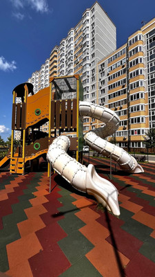 Продам двухкомнатную (2-комн.) квартиру, Красных Партизан ул, 1/4к15, Краснодар г