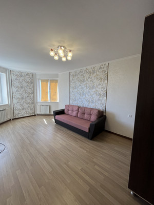 Продам однокомнатную (1-комн.) квартиру, Весенняя ул, 36, Волгодонск г