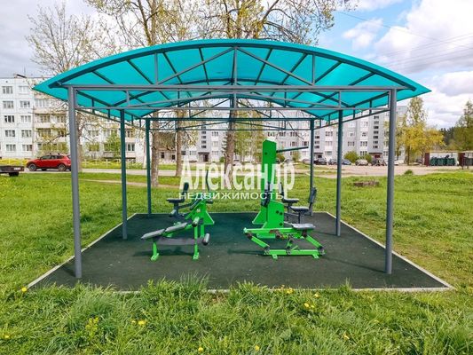 Продам двухкомнатную (2-комн.) квартиру, Новая ул, 2, Михалево п