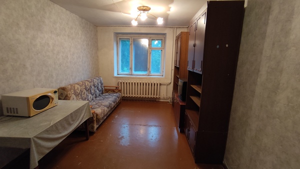 Продам комнату в 8-комн. квартире, Сибиряков-Гвардейцев ул, 64, Новосибирск г