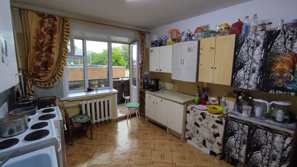Продам комнату в 8-комн. квартире, Сибиряков-Гвардейцев ул, 64, Новосибирск г