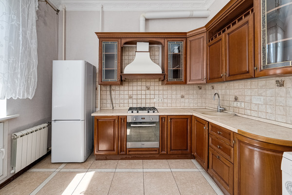 Продам трехкомнатную (3-комн.) квартиру, Кутузовский пр-кт, 35, Москва г