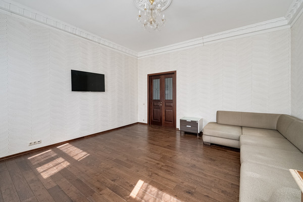 Продам трехкомнатную (3-комн.) квартиру, Кутузовский пр-кт, 35, Москва г