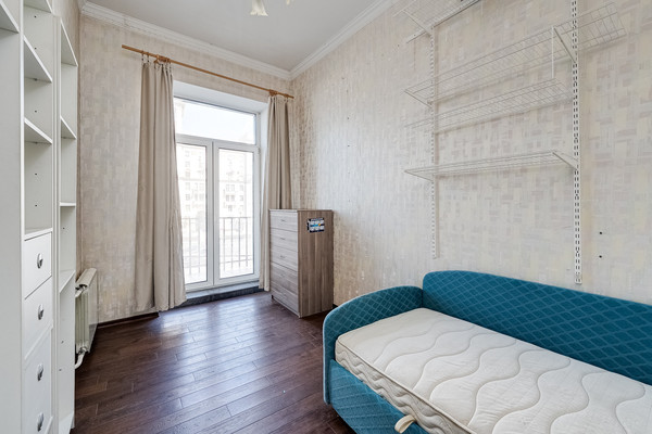 Продам трехкомнатную (3-комн.) квартиру, Кутузовский пр-кт, 35, Москва г