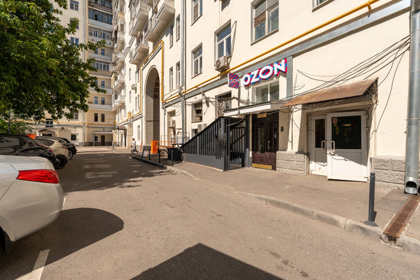 Продам трехкомнатную (3-комн.) квартиру, Кутузовский пр-кт, 35, Москва г