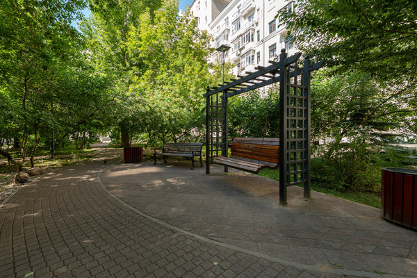 Продам трехкомнатную (3-комн.) квартиру, Кутузовский пр-кт, 35, Москва г