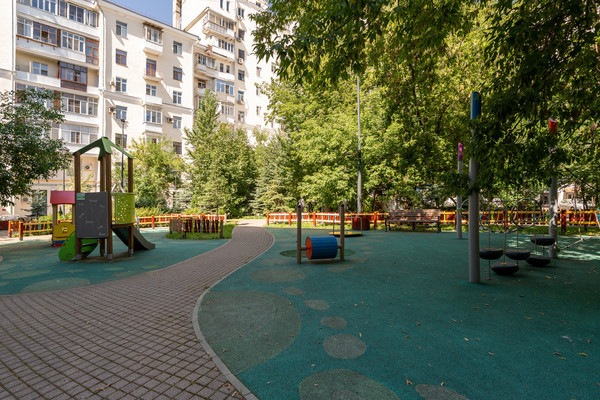 Продам трехкомнатную (3-комн.) квартиру, Кутузовский пр-кт, 35, Москва г