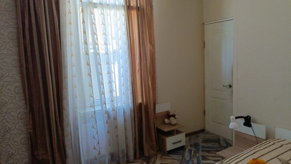 Продам двухкомнатную (2-комн.) квартиру, Клары Цеткин ул, 18, Симферополь г