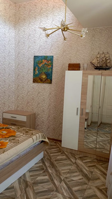 Продам двухкомнатную (2-комн.) квартиру, Клары Цеткин ул, 18, Симферополь г