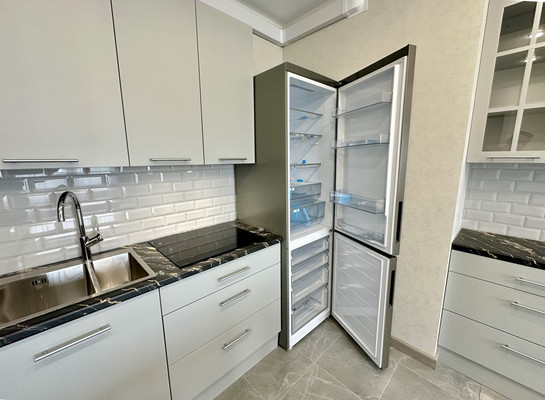Продам трехкомнатную (3-комн.) квартиру, Оборонная (Древлянка р-н) ул, 9, Петрозаводск г