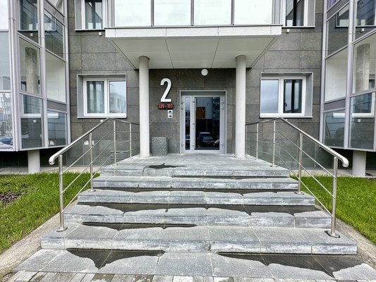 Продам трехкомнатную (3-комн.) квартиру, Оборонная (Древлянка р-н) ул, 9, Петрозаводск г