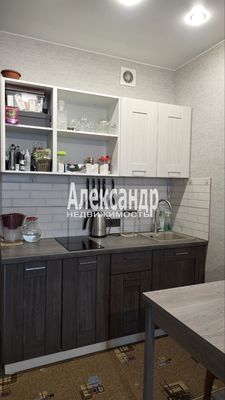 Продам однокомнатную (1-комн.) квартиру, Маршала Казакова ул, 72к1с1, Санкт-Петербург г