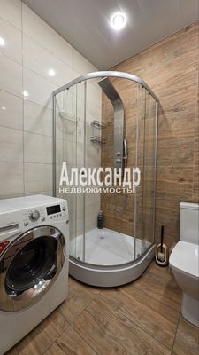 Продам однокомнатную (1-комн.) квартиру, Маршала Казакова ул, 72к1с1, Санкт-Петербург г