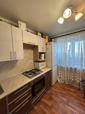 Продам однокомнатную (1-комн.) квартиру, Латышских Стрелков ул, 27, Казань г
