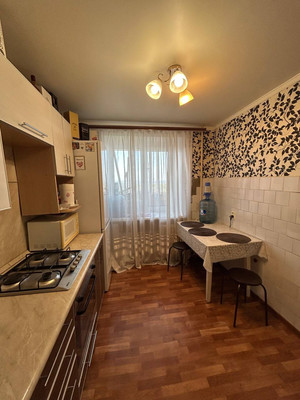 Продам однокомнатную (1-комн.) квартиру, Латышских Стрелков ул, 27, Казань г