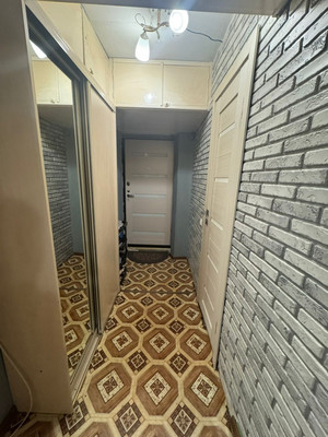 Продам однокомнатную (1-комн.) квартиру, Латышских Стрелков ул, 27, Казань г
