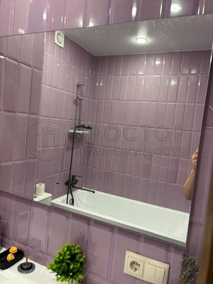 Продам однокомнатную (1-комн.) квартиру, Большая Очаковская ул, 17, Москва г