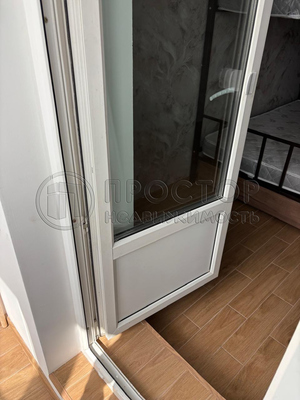 Продам однокомнатную (1-комн.) квартиру, Большая Очаковская ул, 17, Москва г