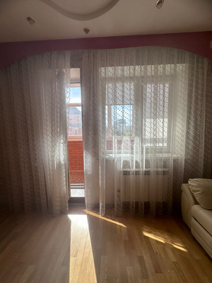 Продам трехкомнатную (3-комн.) квартиру, Октябрьское ш, 3Д, Волгодонск г