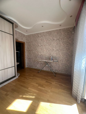 Продам трехкомнатную (3-комн.) квартиру, Октябрьское ш, 3Д, Волгодонск г