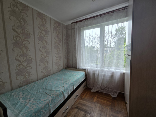 Продам многокомнатную квартиру, Червонного Казачества ул, 10, Санкт-Петербург г