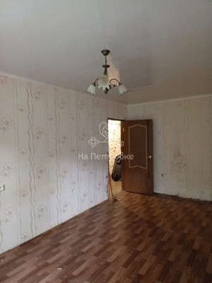 Продам двухкомнатную (2-комн.) квартиру, Школьная ул, 20, Рогово п