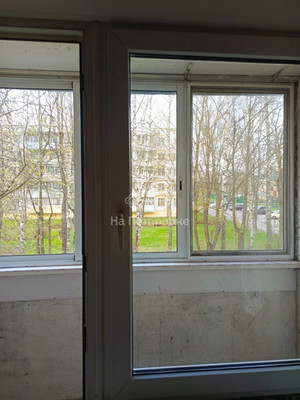 Продам двухкомнатную (2-комн.) квартиру, Школьная ул, 20, Рогово п