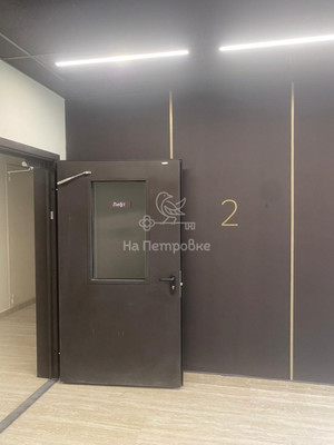 Продам двухкомнатную (2-комн.) квартиру, Торговая ул, 6к36, Заречье рп
