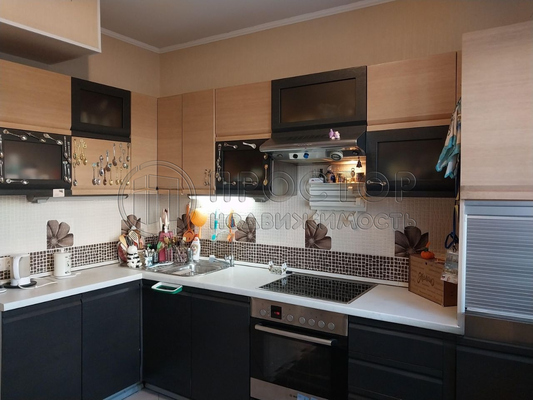 Продам трехкомнатную (3-комн.) квартиру, Перерва ул, 49к1, Москва г