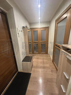 Продам двухкомнатную (2-комн.) квартиру, Перекопская ул, 21к1, Москва г