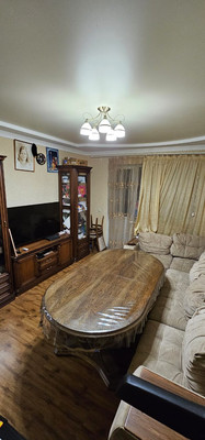 Продам трехкомнатную (3-комн.) квартиру, Казбекская ул, 13, Краснодар г