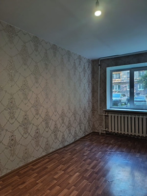 Продам двухкомнатную (2-комн.) квартиру, Ломоносова ул, 12, Нижний Тагил г