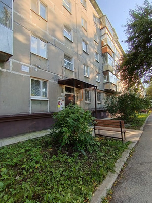 Продам двухкомнатную (2-комн.) квартиру, Ломоносова ул, 12, Нижний Тагил г