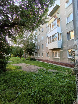 Продам двухкомнатную (2-комн.) квартиру, Ломоносова ул, 12, Нижний Тагил г