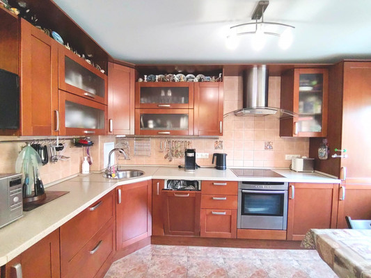 Продам трехкомнатную (3-комн.) квартиру, Молодежная ул, 7к3, Подольской машинно-испытательной станции п